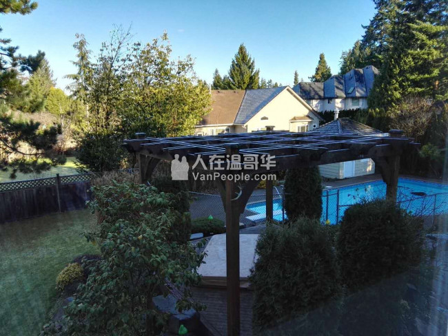 $3800/月豪华万尺独立屋出租(带室外泳池)