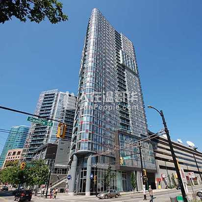 出租Downtown高层公寓Studio 和 1 Den 近天车站