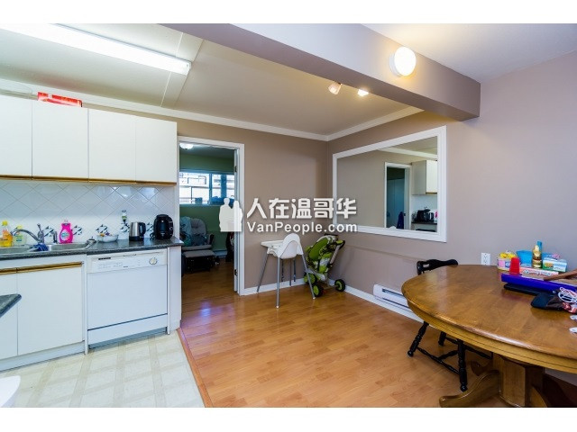 Langley中心 独立出入house一楼整层出租 两室一卫(ground level basement)