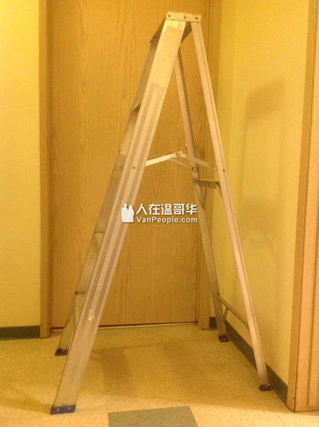 搬家廉价处理家居电器衣物闲置物品