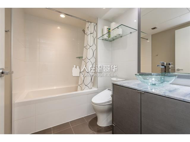Burnaby Metrotown.新公寓一室 空调车位 Westin Element Hotel即住
