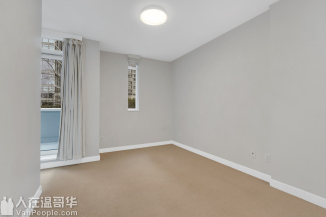 Coal Harbour中心地段超大豪华3房townhouse即日起租!!