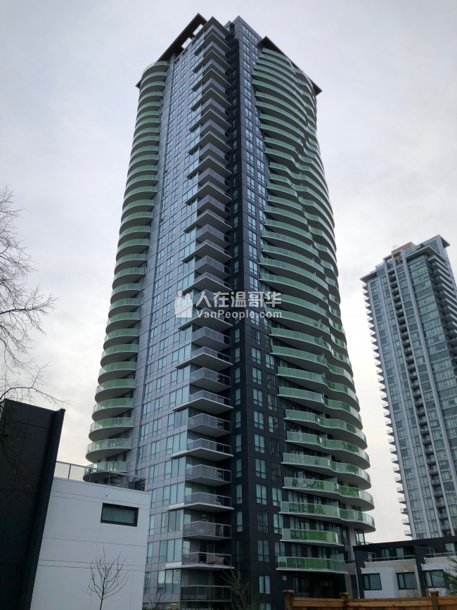 本拿比市中心Metrotown蛋黄区全新高层公寓两房两厅两卫出租