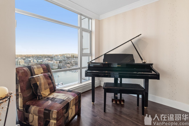 3002 1199 MARINASIDE CRESCENT, Vancouver West