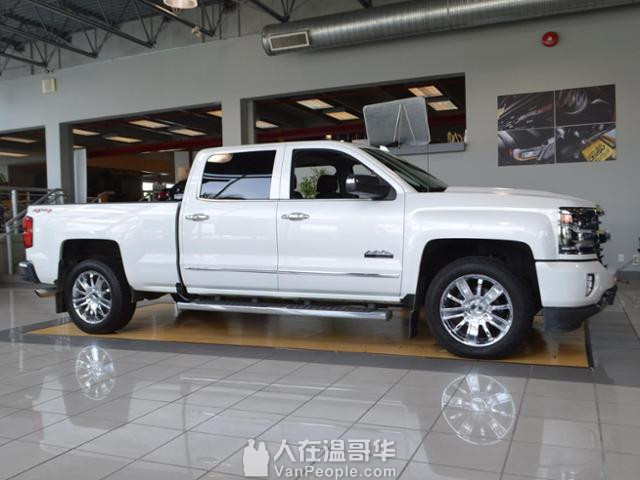 2017 CHEVROLET SILVERADO 1500 High Country 顶配,11000磅 拖力