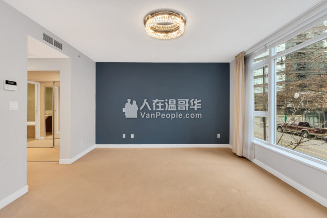 Coal Harbour中心地段超大豪华3房townhouse即日起租!!