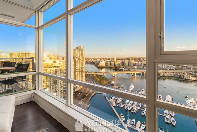 3002 1199 MARINASIDE CRESCENT, Vancouver West