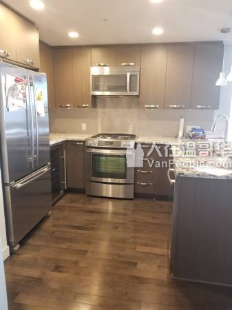 Richmond 3 房 2卫 Condo 包家居出租 - $2600