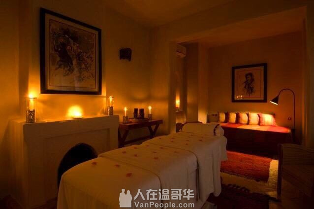 Certified Male Massage Therapist accepting female clients