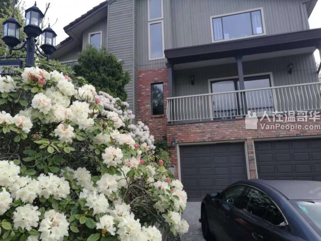 高贵林中心豪华三层精装house出租,新家具齐全,拎包入住。