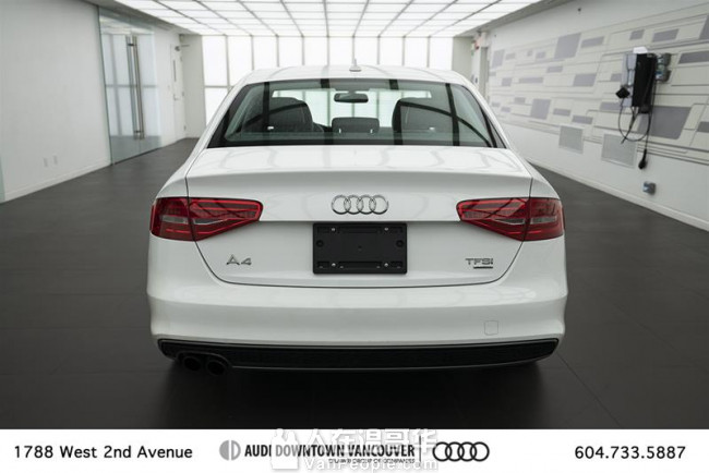 2015 Audi A4 2.0T Komfort quattro 月供含税434