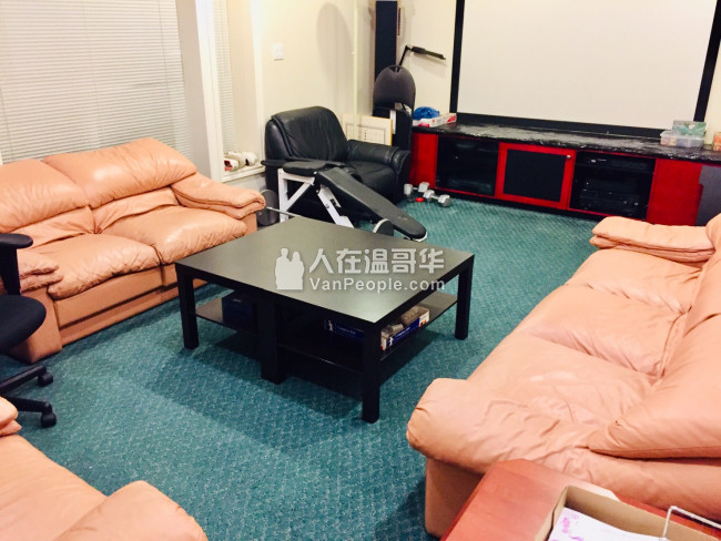 溫哥華西区Oakridge社区 独立屋地下室负一层出租
