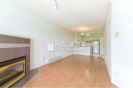 温东1Bed 1Den 1Storage旧房新装修