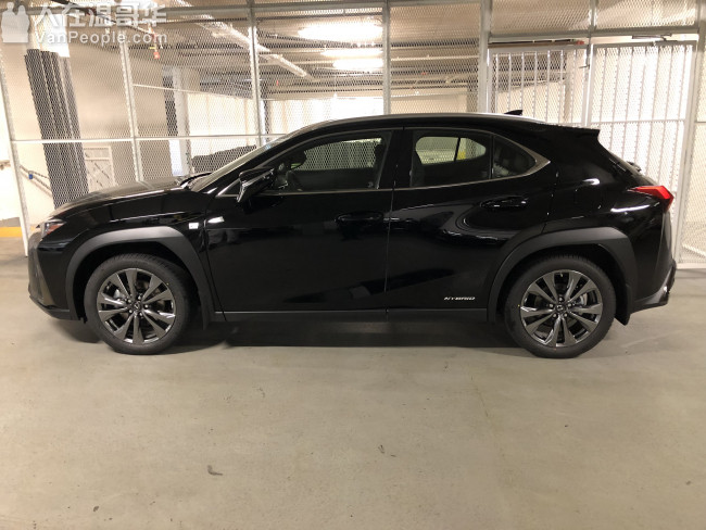 雷克萨斯Lexus UX250h AWD, UX 250h, SUV 四轮驱动,油电混合的,现货促销