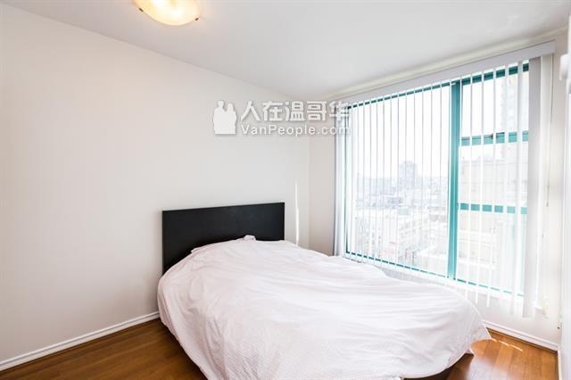 耶鲁镇 Yaletown 公寓出售:一房一厅一卫浴 (自住 投资 两相宜)