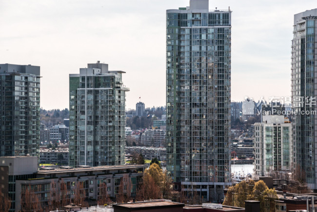公寓出售【Downtown:耶鲁镇 yaletown 中心 / 一卧室一书房一卫浴一厅】