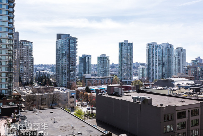 公寓出售【Downtown:耶鲁镇 yaletown 中心 / 一卧室一书房一卫浴一厅】