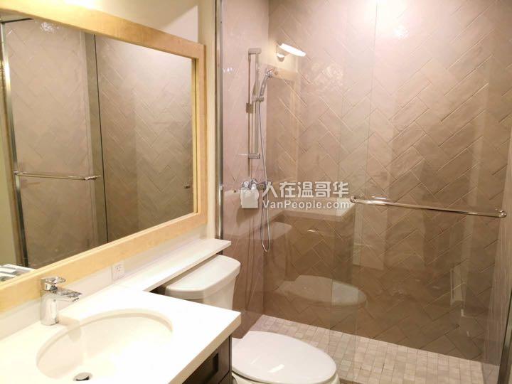 【现房可领包入住】全新装修 一室一厅一卫 一楼出租带厨房 独立出入 近UBC Downtown BCIT