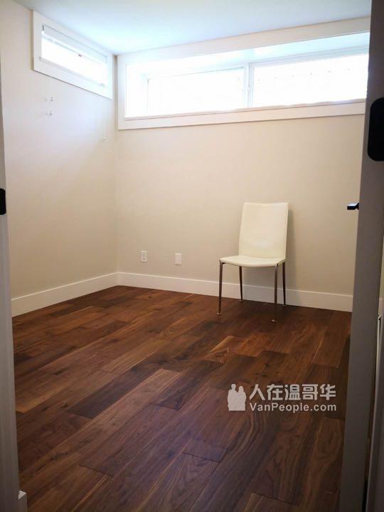 【现房可领包入住】全新装修 一室一厅一卫 一楼出租带厨房 独立出入 近UBC Downtown BCIT