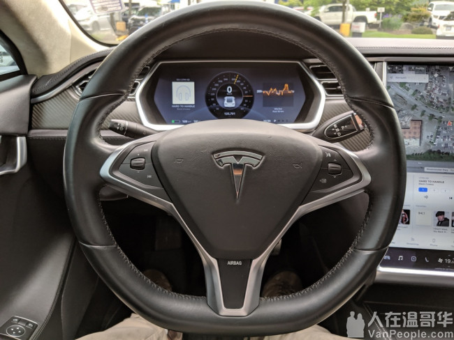清仓大特惠!!!2013 白色TESLA P85 !!~ 非常实惠!!!