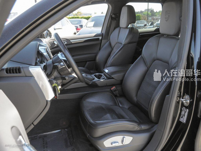 2017 Porsche Cayenne VM2081697A