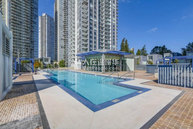 【出售高層公寓豪宅】Park Avenue West Surrey 素里,SFU附近 655 + 120 sqft