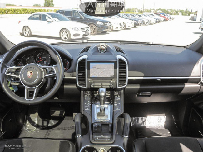 2017 Porsche Cayenne VM2081697A