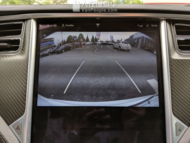 清仓大特惠!!!2013 白色TESLA P85 !!~ 非常实惠!!!