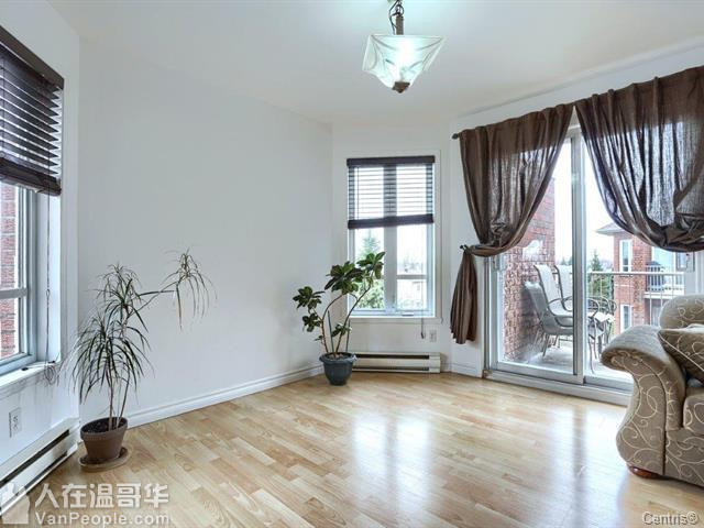 Saint-Hubert市两室公寓出售,近城市公园和St-Bruno购物中心!