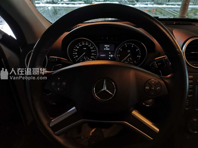 2009年奔驰GL450 4.7L V8发动机 本地车无事故 超低里程数
