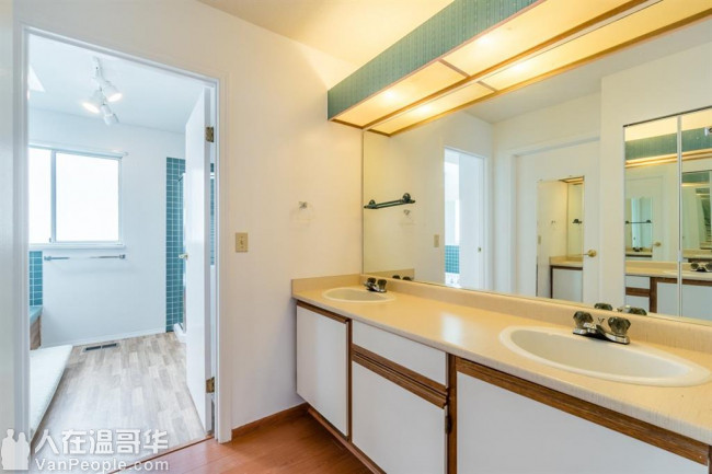 2737 Mara Drive Coquitlam V3C 5L6