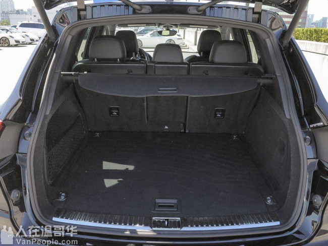 2017 Porsche Cayenne VM2081697A