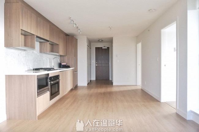 【出售高層公寓豪宅】Park Avenue West Surrey 素里,SFU附近 655 + 120 sqft