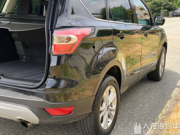 2017 福特 Escape SE $15250