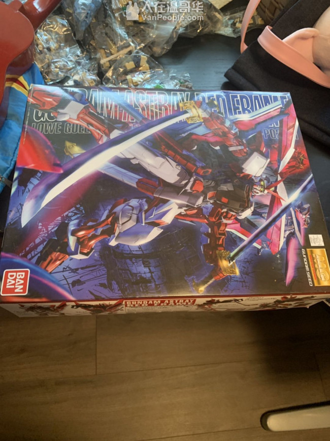 全新高达gundam一起买有礼物送