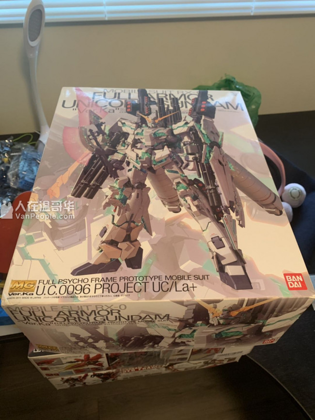 全新高达gundam一起买有礼物送