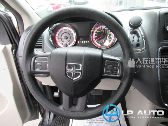 2016 道奇 Grand Caravan SE 7座 仅2,000km