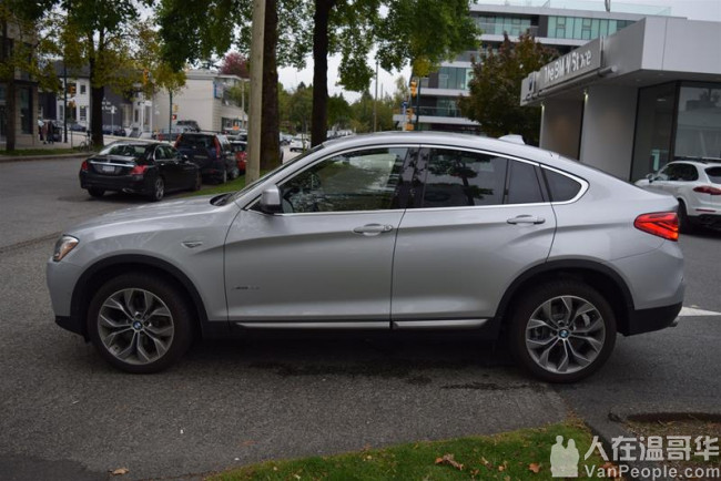 2018 BMW X4 xDrive28i,只有21364公里,BC本地车,没有事故