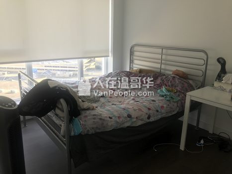 位于Metrotown铁道镇最核心楼盘-Station Square,全新豪华高层公寓,朝向好,无敌景色