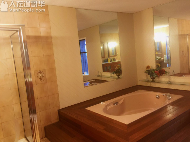 高贵林中心西侧,学区房。三层精装独立屋,新家具齐全,拎包入住。