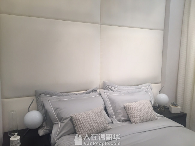 轉讓樓花著名西區女皇花園.名校黃金地理位置就在花園旁邊
