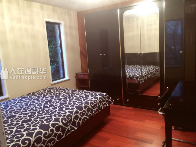 高贵林中心西侧,学区房。三层精装独立屋,新家具齐全,拎包入住。