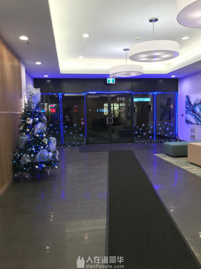 New Westminster天车站高层公寓两室两卫的侧卧出租(带独立卫生间)