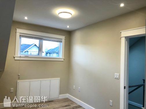 温市西区Kerrisdale 全新二层后巷独立房子出租
