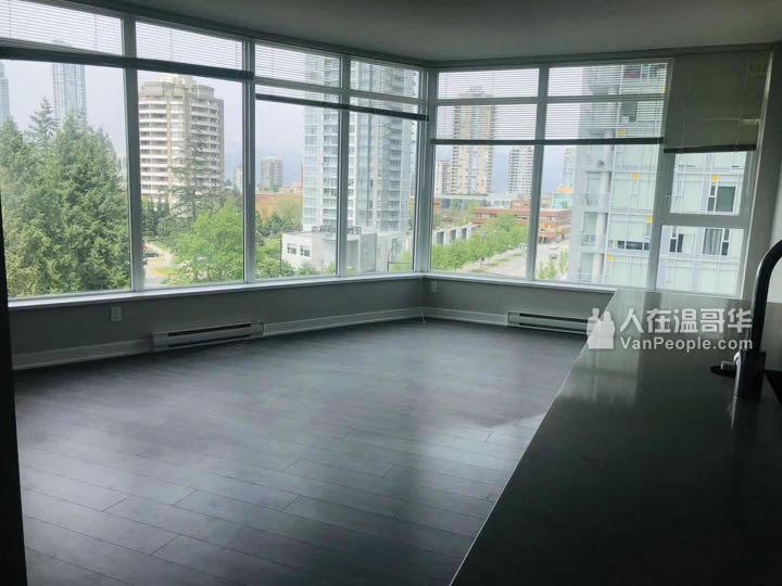 Burnaby 两房两卫