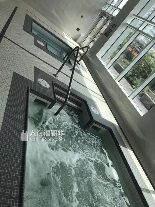 Burnaby 两房两卫