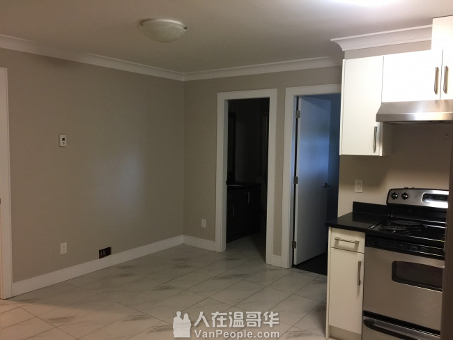 全包 一室一厅南Burnaby Upper dear lake 社区临近BCIT Metrotown Kingsway