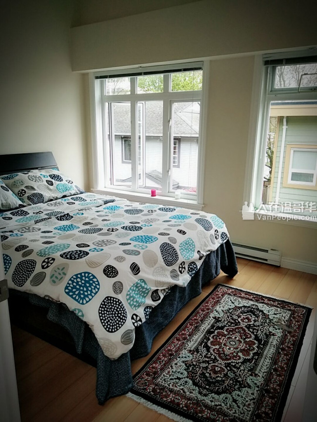 短租或长租Marine Dr天车站对面的Townhouse