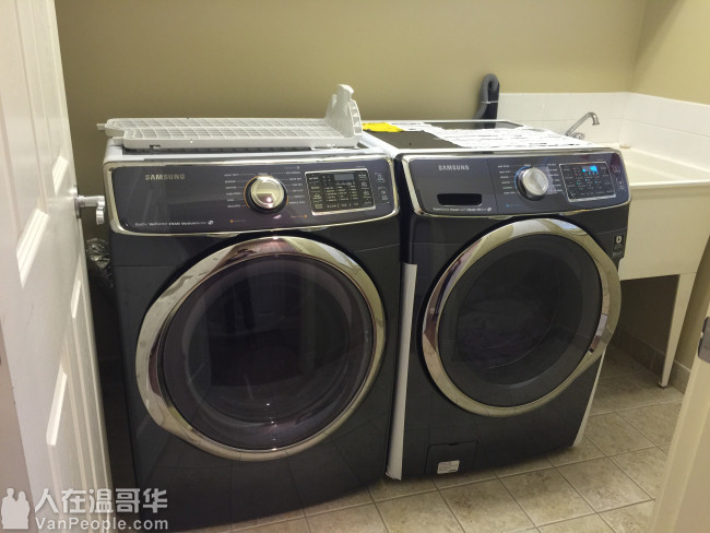 带家具全包 一室一厅南Burnaby Upper dear lake 社区临近BCIT Metrotown Kingsw