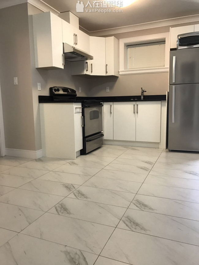 全包 一室一厅南Burnaby Upper dear lake 社区临近BCIT Metrotown Kingsway